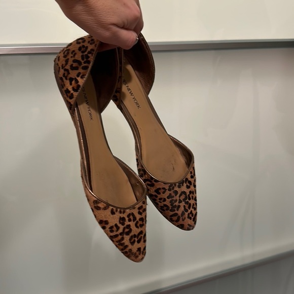 Jones New York leopard flats size 7.5 - Picture 2 of 4
